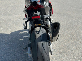 Moottoripyörä Aprilia Tuono 2023 16662625