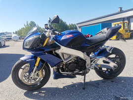 Moottoripyörä Aprilia Tuono 2013 16880504