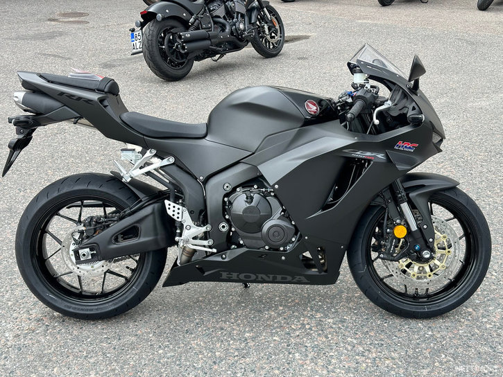 Moottoripyörä Honda CBR 2024 17206040