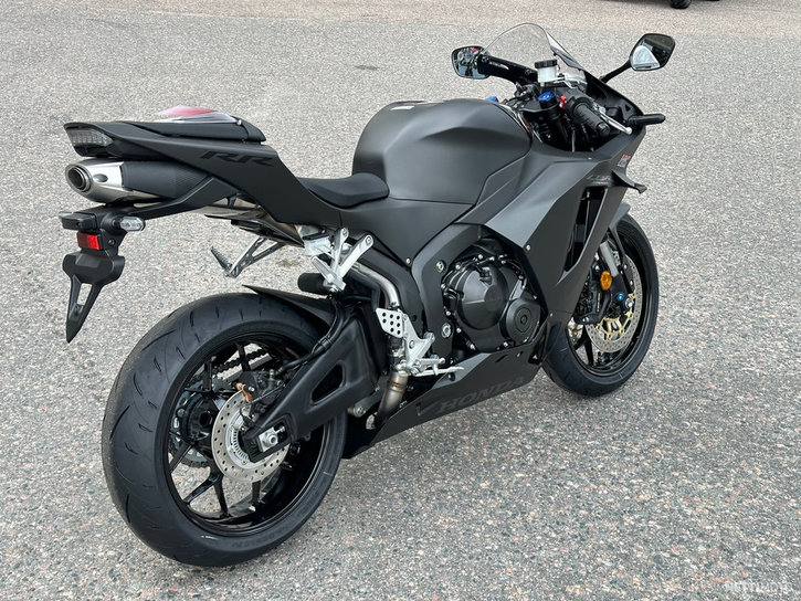 Moottoripyörä Honda CBR 2024 17206047