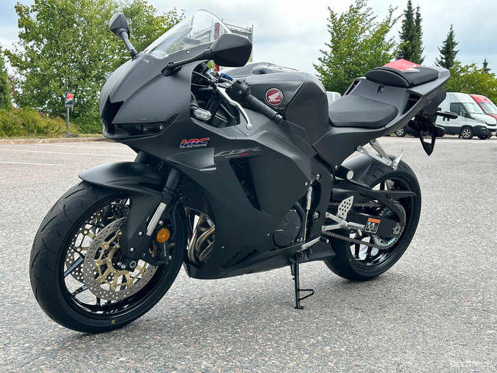 Moottoripyörä Honda CBR 2024 17206053