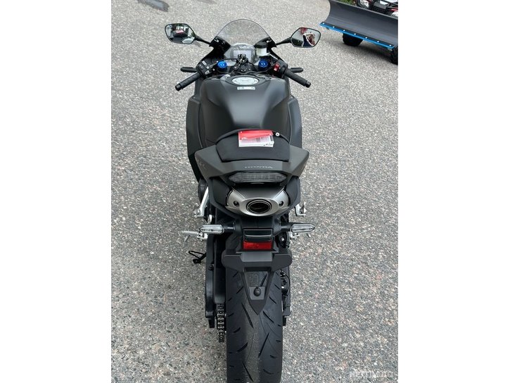 Moottoripyörä Honda CBR 2024 17206074