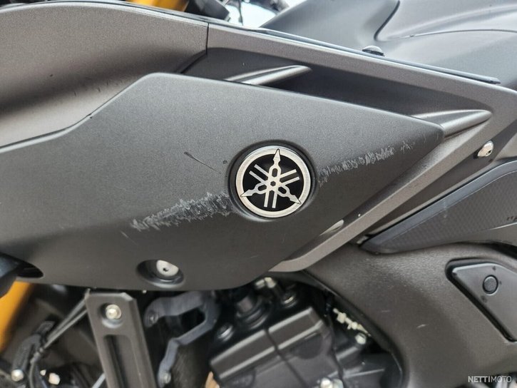 Moottoripyörä Yamaha FZ8-S 2013 17580467
