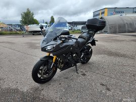 Moottoripyörä Yamaha FZ8-S 2013 17580469