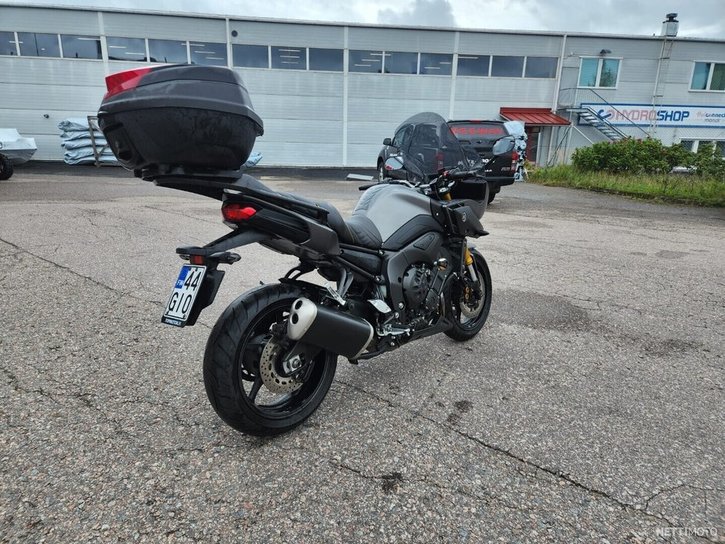 Moottoripyörä Yamaha FZ8-S 2013 17580470