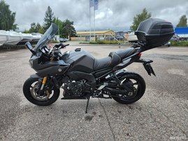 Moottoripyörä Yamaha FZ8-S 2013 17580473