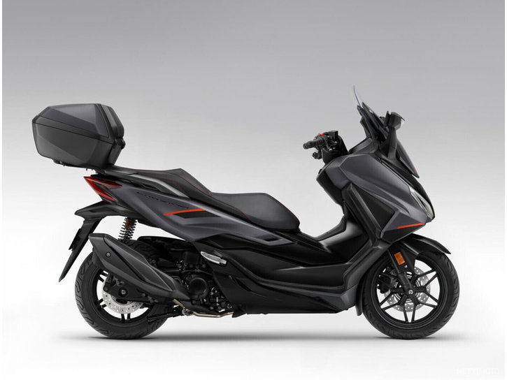 Skootteri Honda Forza 2025 17992453