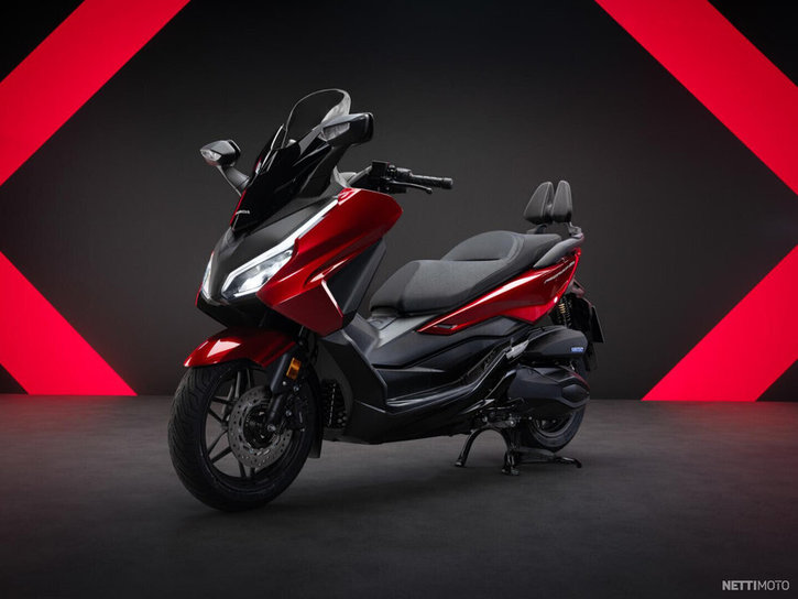 Skootteri Honda Forza 2025 17992478