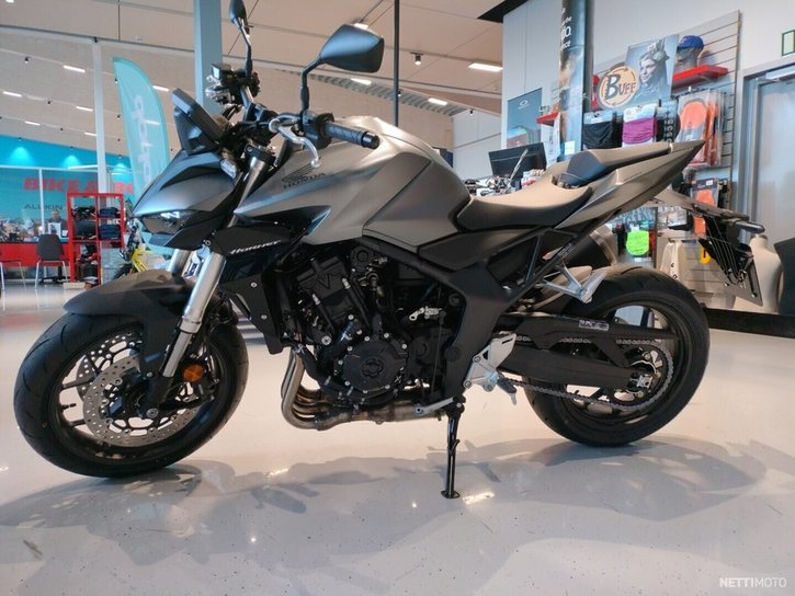 Moottoripyörä Honda CB 2025 18967818