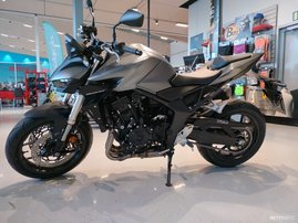 Moottoripyörä Honda CB 2025 18967818