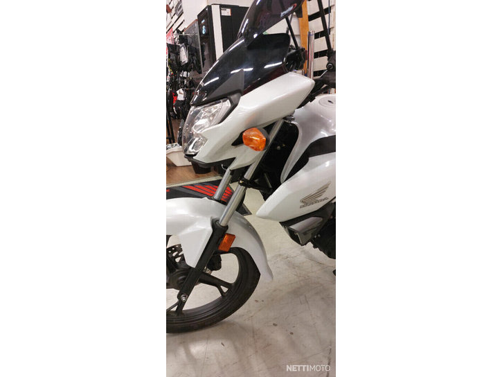 Moottoripyörä Honda CB 2023 18583689