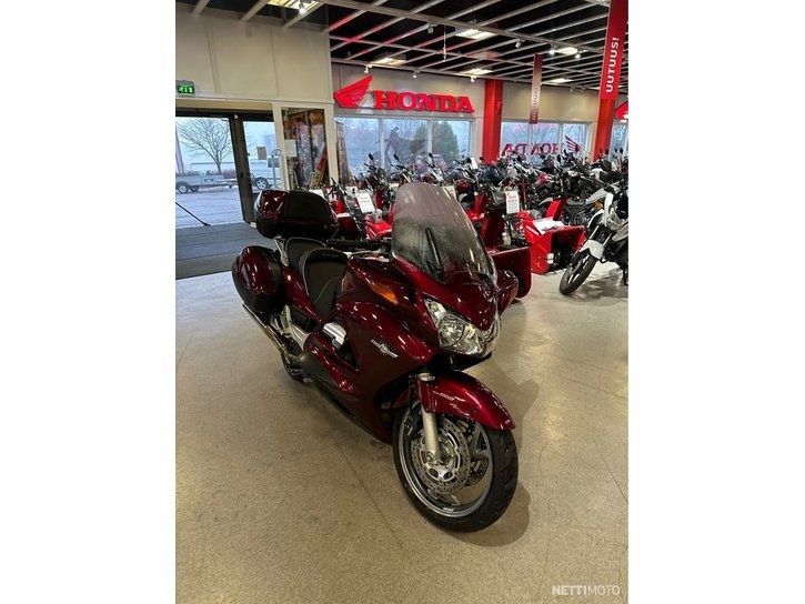 Moottoripyörä Honda ST 2008 18777243