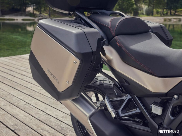 Moottoripyörä Honda NT 2026 23357905