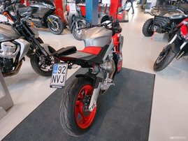 Moottoripyörä Aprilia Tuono 2022 19154609