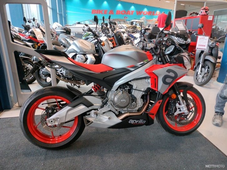 Moottoripyörä Aprilia Tuono 2022 19154613