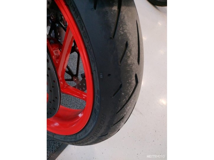 Moottoripyörä Aprilia Tuono 2022 19154616