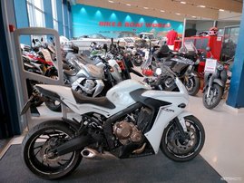Moottoripyörä Honda CBR 2018 19155037