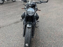 Moottoripyörä Moto Guzzi V9 2023 19167228