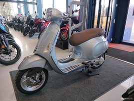 Skootteri Vespa Primavera 2023 19345553