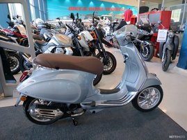 Vespa Primavera 3200880