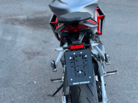 Moottoripyörä Aprilia Tuono 2021 19360548