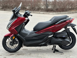 Skootteri Honda Forza 2025 19453257