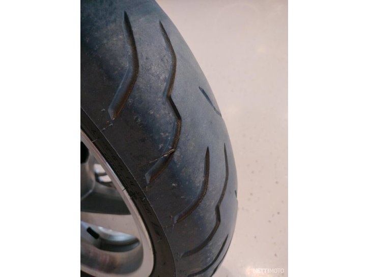 Moottoripyörä Honda GL 2018 20009396