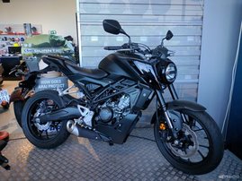 Honda CB 3209569