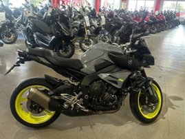 Moottoripyörä Yamaha MT-10 2016 20008043