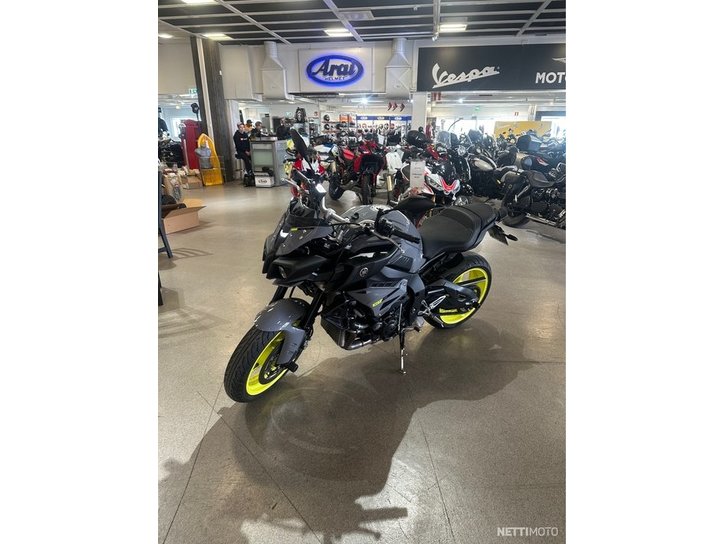 Moottoripyörä Yamaha MT-10 2016 20008056