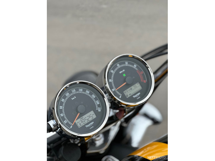 Moottoripyörä Triumph Rocket III 2017 20073007