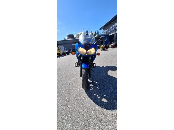 Moottoripyörä Kawasaki ZRX 2004 20424479