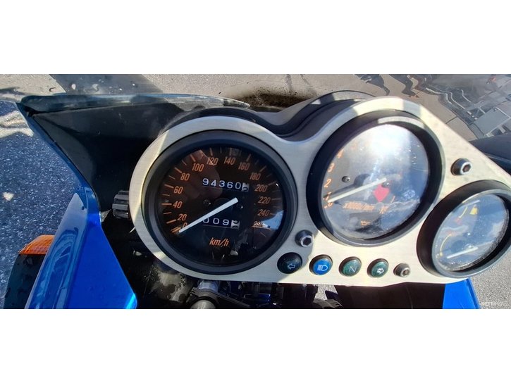 Moottoripyörä Kawasaki ZRX 2004 20424508