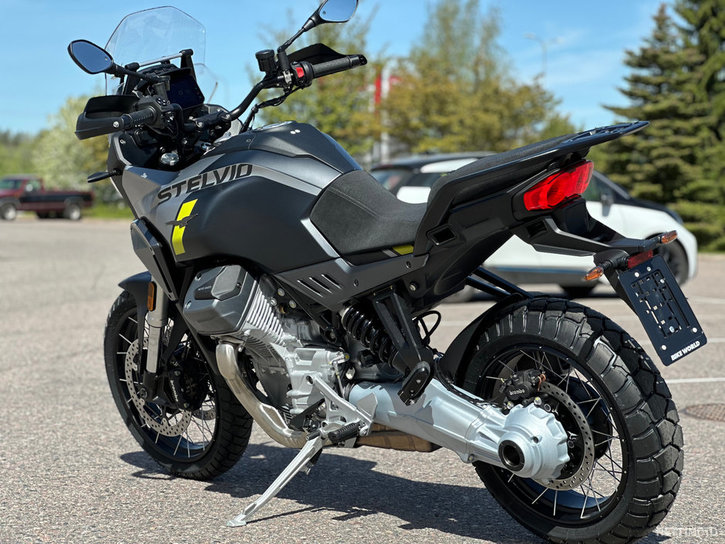 Moottoripyörä Moto Guzzi Stelvio 2024 20482536