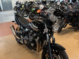 Yamaha XJR 3239634