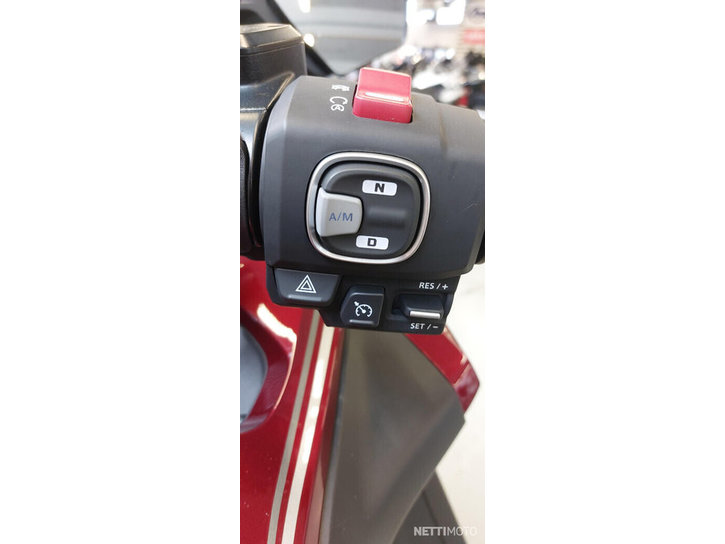 Moottoripyörä Honda GL 2018 20672086