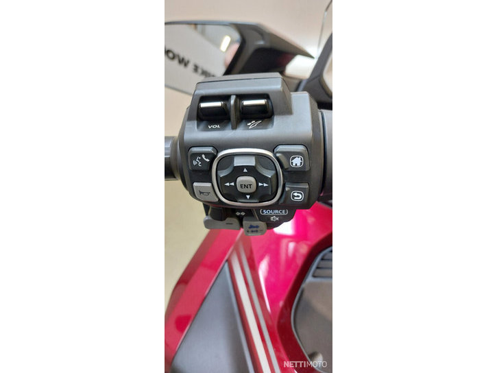 Moottoripyörä Honda GL 2018 20672087