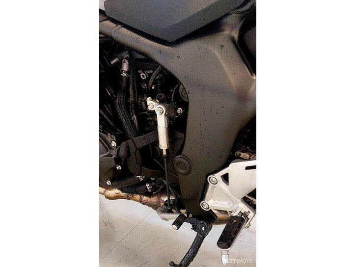 Moottoripyörä Honda CB 2025 20816959