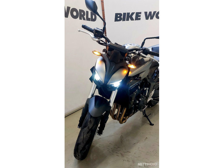 Moottoripyörä Honda CB 2025 20816960