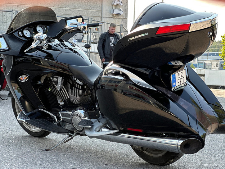 Moottoripyörä Victory Vision 2008 20817968