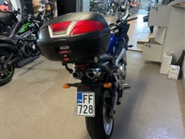 Moottoripyörä Yamaha FZ6-S 2005 20835410