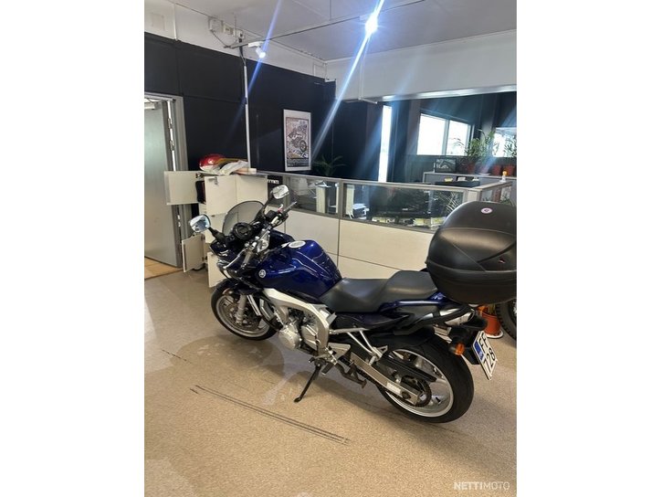 Moottoripyörä Yamaha FZ6-S 2005 20835412