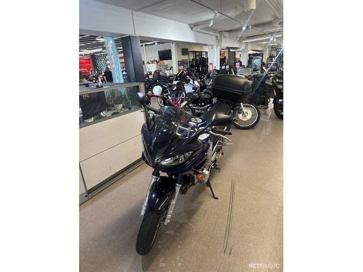 Moottoripyörä Yamaha FZ6-S 2005 20835413