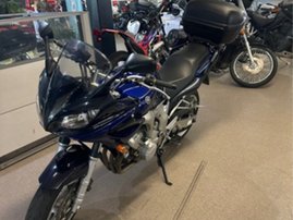 Moottoripyörä Yamaha FZ6-S 2005 20835414