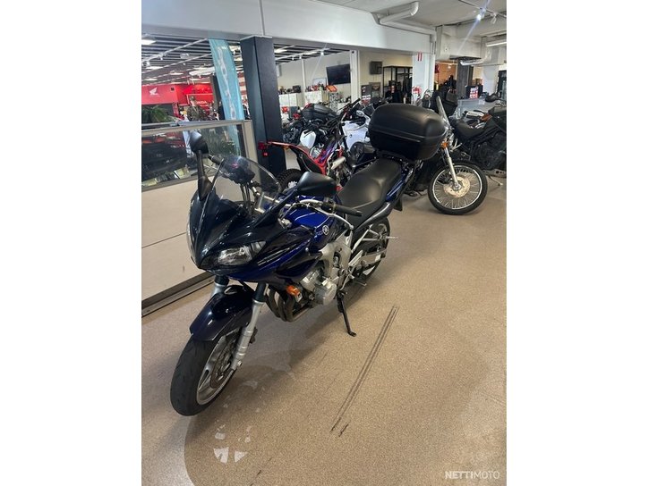 Moottoripyörä Yamaha FZ6-S 2005 20835414