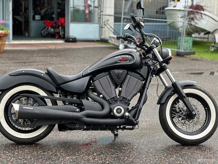 Moottoripyörä Victory Vegas 2015 20957709