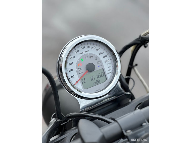 Moottoripyörä Victory Vegas 2015 20957722