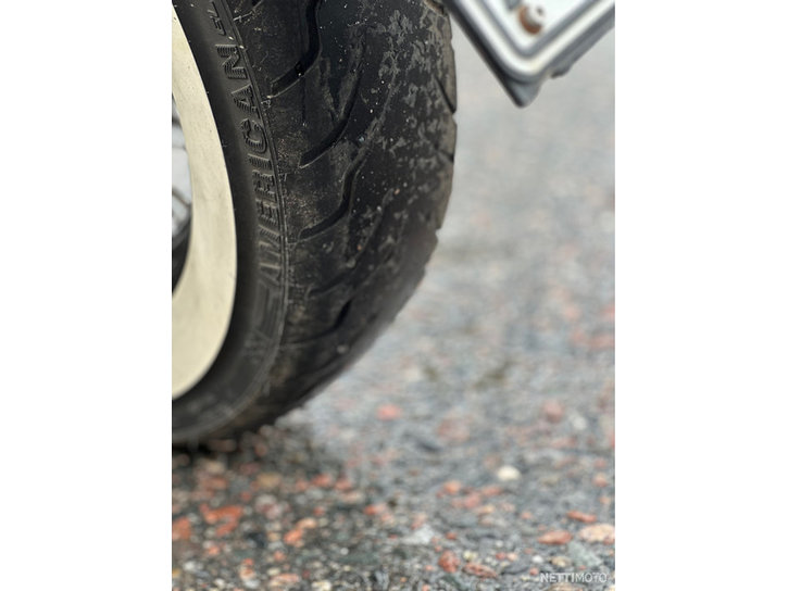 Moottoripyörä Victory Vegas 2015 20957732