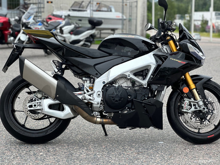 Moottoripyörä Aprilia Tuono 2022 21076362