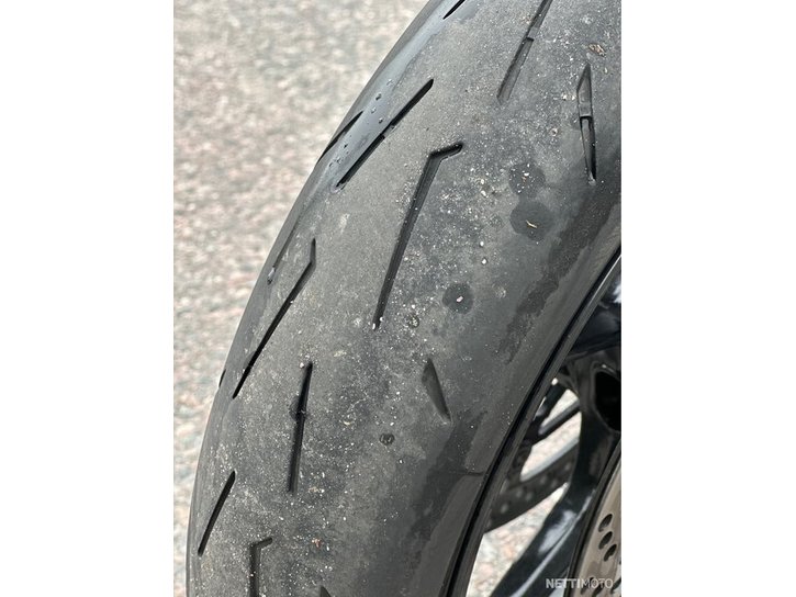 Moottoripyörä Aprilia Tuono 2022 21076387